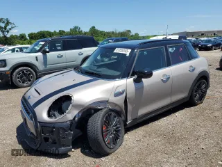 2022 MINI Hardtop 4 Door Cooper S with VIN WMW53DK03N2R24068, listed as a Copart auction lot 61355245 with 25,756 mi miles and Salvage title. Bid and sale history available at DreamBid. Image 1.