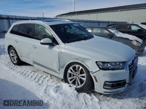 2019 Audi Q7 Premium Plus with VIN WA1LAAF7XKD013347, listed as a Copart auction lot 44849605 with 70,173 mi miles and Clean title. Bid and sale history available at DreamBid. Image 4.