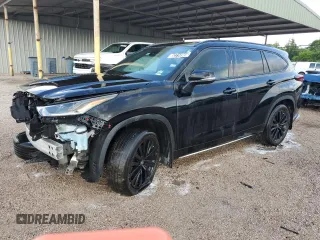 2024 Toyota Highlander LE with VIN 5TDKDRAH7RS531633, listed as a Copart auction lot 52714905 with 31,453 mi miles and Clean title. Bid and sale history available at DreamBid. Image 1.