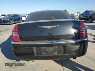 2007 Chrysler 300 C with VIN 2C3KA63H27H701840, listed as a Copart auction lot 72550114 with 0 mi miles and Salvage Title. Bid and sale history available at carsss.com. Image 6.