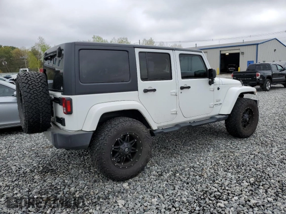 2018 Jeep Wrangler Unlimited Sahara with VIN 1C4HJWEG4JL922375, listed as a Copart auction lot 55333765 with 111,986 mi miles and Salvage title. Bid and sale history available at DreamBid. Image 3.