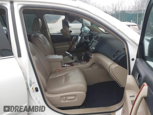 2012 Toyota Highlander Limited with VIN 5TDDK3EH6CS122455, listed as a IAAI auction lot 41824335 with 154,149 mi miles. Bid and sale history available at carsss.com. Image 5.