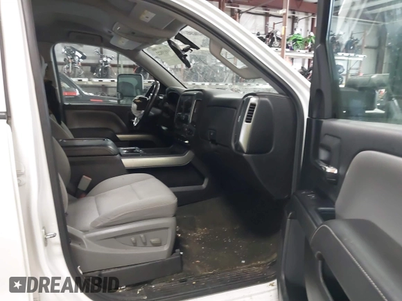 2015 Chevrolet Silverado 1500 LT with VIN 1GCVKREC8FZ343909, listed as a IAAI auction lot 41019822 with Not Provided miles and . Bid and sale history available at DreamBid. Image 5.