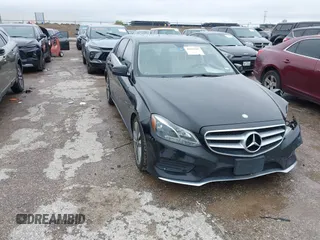2014 Mercedes-Benz E 350 Sport z VIN WDDHF5KBXEA974847, wystawiony jako IAAI lot #41895287 z przebiegiem 152 703 mil mil oraz . Historia ofert i sprzedaży dostępna na DreamBid. Obrazek 1.