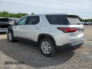 2022 Chevrolet Traverse LS z VIN 1GNERFKW4NJ170399, wystawiony jako Copart lot #58354155 z przebiegiem 29 136 mil mil oraz Czysty tytuł • Clean title. Historia ofert i sprzedaży dostępna na DreamBid. Obrazek 2.