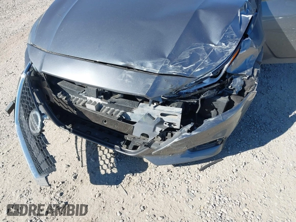 2019 Nissan Altima 2.5 SV with VIN 1N4BL4DV7KC121581, listed as a IAAI auction lot 41695568 with 109,447 mi miles. Bid and sale history available at carsss.com. Image 6.