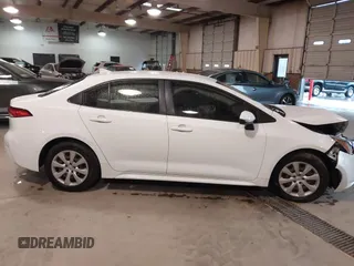 2020 Toyota Corolla LE with VIN JTDEPRAE6LJ079575, listed as a IAAI auction lot 41718157 with 165,955 mi miles. Bid and sale history available at carsss.com. Image 13.