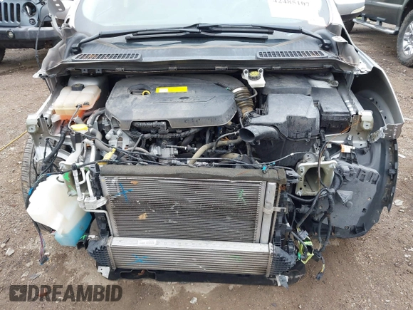 2015 Ford Escape Titanium with VIN 1FMCU0JX7FUB60418, listed as a IAAI auction lot 42485107 with 82,172 mi miles and . Bid and sale history available at DreamBid. Image 10.