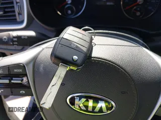 2019 Kia Sorento L with VIN 5XYPG4A3XKG511934, listed as a IAAI auction lot 41784749 with 93,209 mi miles. Bid and sale history available at carsss.com. Image 11.