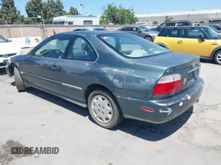 1996 Honda Accord LX with VIN 1HGCD7233TA023922, listed as a IAAI auction lot 42203135 with 239,677 mi miles and . Bid and sale history available at carsss.com. Image 3.