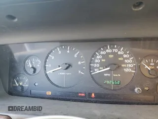 1997 Jeep Grand Cherokee Limited with VIN 1J4GZ78Y8VC737860, listed as a Copart auction lot 72981354 with 292,652 mi miles and Salvage Title. Bid and sale history available at carsss.com. Image 9.