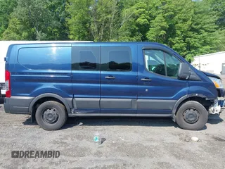 2019 Ford Transit z VIN 1FTYR1ZG6KKA84380, wystawiony jako IAAI lot #42456376 z przebiegiem 112 719 mil mil oraz . Historia ofert i sprzedaży dostępna na DreamBid. Obrazek 13.
