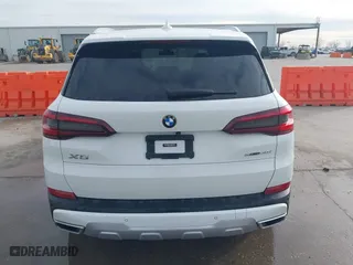 2020 BMW X5 sDrive40i with VIN 5UXCR4C07L9C72634, listed as a IAAI auction lot 41729802 with 1 mi miles. Bid and sale history available at carsss.com. Image 17.