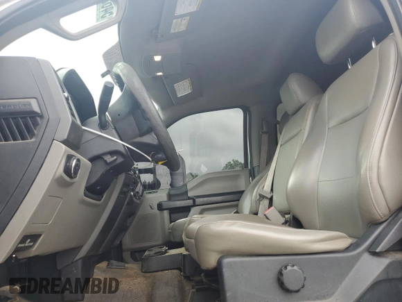 2017 Ford F-350 Platinum z VIN 1FT8W3BT2HED34278, wystawiony jako Copart lot #54627845 z przebiegiem 402 064 mil mil oraz Szkoda całkowita • Salvage title. Historia ofert i sprzedaży dostępna na DreamBid. Obrazek 7.