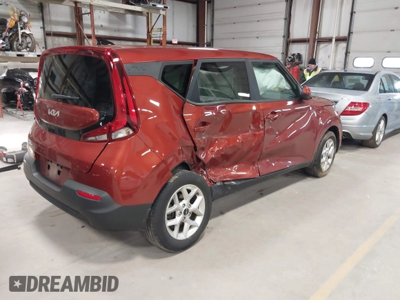2022 Kia Soul X-Line with VIN KNDJ23AU8N7814087, listed as a IAAI auction lot 41979098 with 27,411 mi miles and . Bid and sale history available at DreamBid. Image 4.