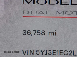 2020 Tesla Model 3 Performance z VIN 5YJ3E1EC2LF624900, wystawiony jako IAAI lot #42127589 z przebiegiem 36 758 mil mil oraz . Historia ofert i sprzedaży dostępna na DreamBid. Obrazek 15.