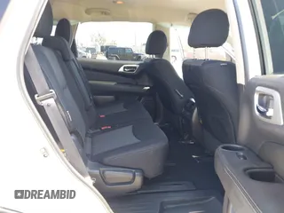 2018 Nissan Pathfinder S z VIN 5N1DR2MN1JC658317, wystawiony jako IAAI lot #42470838 z przebiegiem 54 743 mil mil oraz . Historia ofert i sprzedaży dostępna na DreamBid. Obrazek 8.