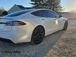 2021 Tesla Model S Plaid с VIN 5YJSA1E62MF438292, выставлен на аукционе Copart как лот 43340495 с пробегом 11 795 миль миль и Чистый • Clean title. История ставок и продаж доступна на DreamBid. Изображение 4.