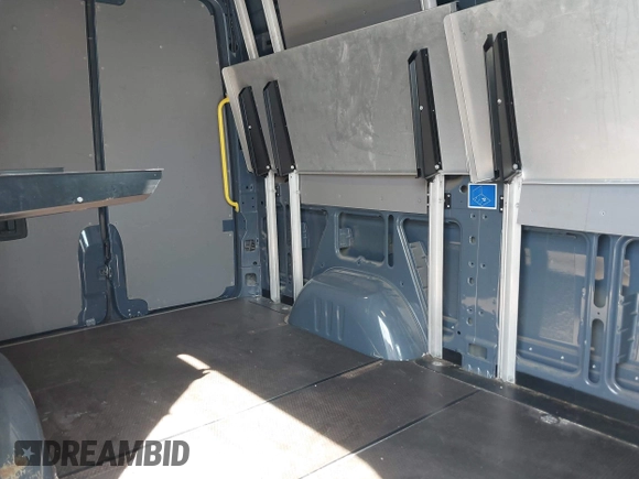 2019 Mercedes-Benz Sprinter Cargo with VIN WD4PF0CD6KP044032, listed as a IAAI auction lot 42103249 with 117,121 mi miles. Bid and sale history available at carsss.com. Image 8.