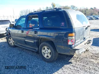 2005 Chevrolet Tahoe LT z VIN 1GNEC13T85J201856, wystawiony jako IAAI lot #41099372 z przebiegiem 303 169 mil mil oraz . Historia ofert i sprzedaży dostępna na DreamBid. Obrazek 3.