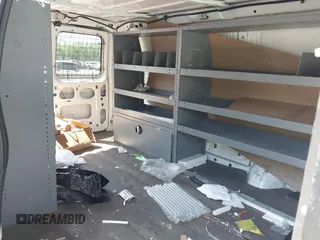2014 Ford Econoline Cargo Commercial z VIN 1FTNE1EW2EDA43975, wystawiony jako IAAI lot #42416000 z przebiegiem 171 430 mil mil oraz . Historia ofert i sprzedaży dostępna na DreamBid. Obrazek 8.