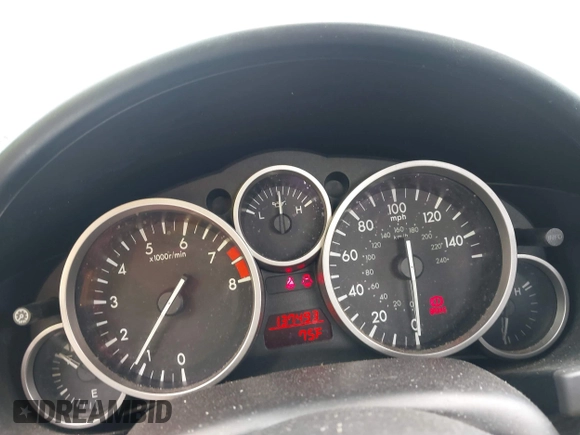 2011 Mazda MX-5 Miata Sport z VIN JM1NC2JF7B0218824, wystawiony jako IAAI lot #42675310 z przebiegiem 137 493 mil mil oraz . Historia ofert i sprzedaży dostępna na DreamBid. Obrazek 7.
