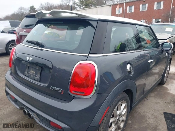 2015 MINI Cooper Hardtop S with VIN WMWXP7C54F2A41531, listed as a IAAI auction lot 41836953 with 77,545 mi miles. Bid and sale history available at carsss.com. Image 4.