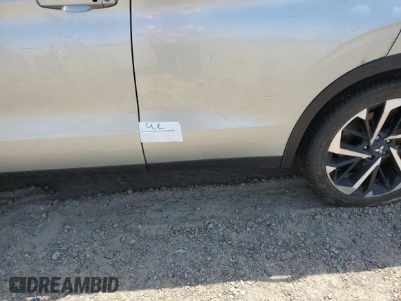 2024 Mitsubishi Outlander SE z VIN JA4J3VA82RZ035364, wystawiony jako Copart lot #51957115 z przebiegiem 18 144 mil mil oraz Szkoda całkowita • Salvage title. Historia ofert i sprzedaży dostępna na DreamBid. Obrazek 13.