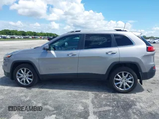 2018 Jeep Cherokee Limited z VIN 1C4PJLDX5JD605632, wystawiony jako IAAI lot #42743575 z przebiegiem 51 679 mil mil oraz . Historia ofert i sprzedaży dostępna na DreamBid. Obrazek 14.