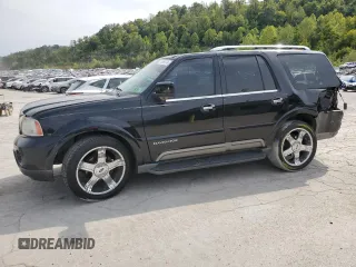 2003 Lincoln Navigator Luxury with VIN 5LMFU28R93LJ36216, listed as a Copart auction lot 71395174 with 147,398 mi miles and Salvage Title. Bid and sale history available at carsss.com. Image 1.