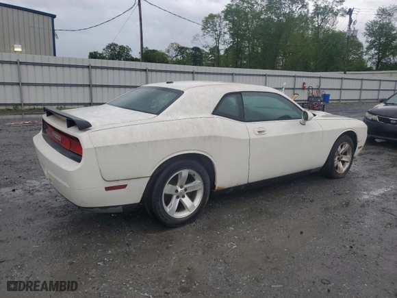 2009 Dodge Challenger SE with VIN 2B3LJ44V79H522576, listed as a Copart auction lot 52038555 with 168,322 mi miles and Clean Title. Bid and sale history available at carsss.com. Image 3.