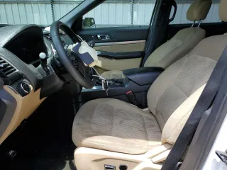 2017 Ford Explorer with VIN 1FM5K7B83HGE19504, listed as a Copart auction lot 61538355 with 68,793 mi miles and Salvage title. Bid and sale history available at DreamBid. Image 7.
