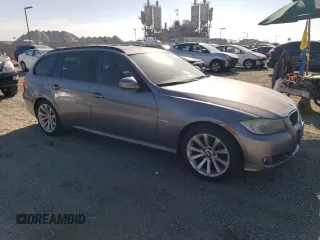 2011 BMW 3 Series 328i with VIN WBAUT9C52BA191581, listed as a Copart auction lot 82901954 with 164,378 mi miles and Clean title. Bid and sale history available at DreamBid. Image 4.