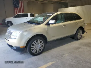 2010 Lincoln MKX z VIN 2LMDJ6JC2ABJ00059, wystawiony jako Copart lot #59255345 z przebiegiem 139 417 mil mil oraz Szkoda całkowita • Salvage title. Historia ofert i sprzedaży dostępna na DreamBid. Obrazek 1.