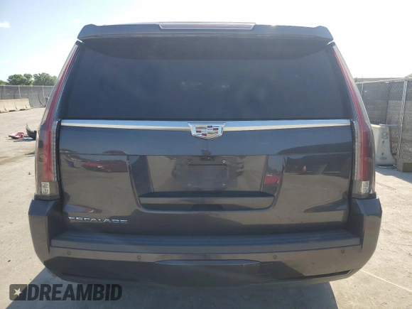 2018 Cadillac Escalade Platinum z VIN 1GYS4DKJ4JR187437, wystawiony jako Copart lot #52129915 z przebiegiem 70 128 mil mil oraz Czysty tytuł • Clean title. Historia ofert i sprzedaży dostępna na DreamBid. Obrazek 6.
