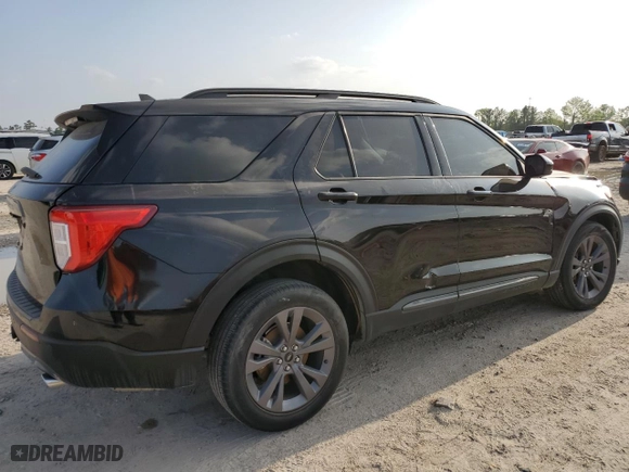 2022 Ford Explorer XLT with VIN 1FMSK7DH1NGB38474, listed as a Copart auction lot 51437745 with NaN miles and Non Repairable. Bid and sale history available at carsss.com. Image 3.