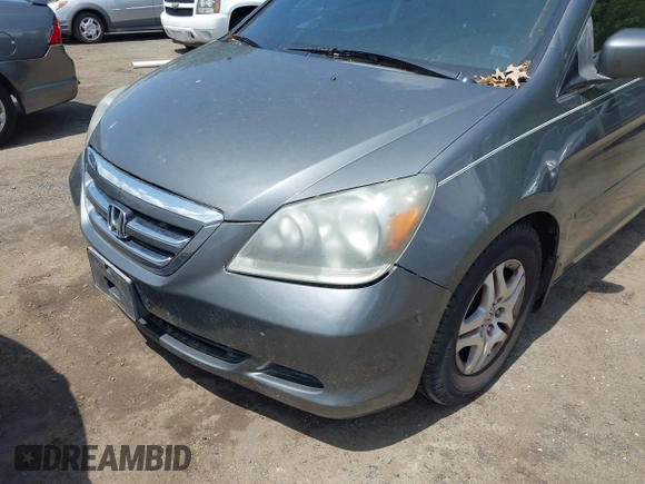 2007 Honda Odyssey EX with VIN 5FNRL38457B431016, listed as a IAAI auction lot 42155643 with 230,359 mi miles. Bid and sale history available at carsss.com. Image 6.
