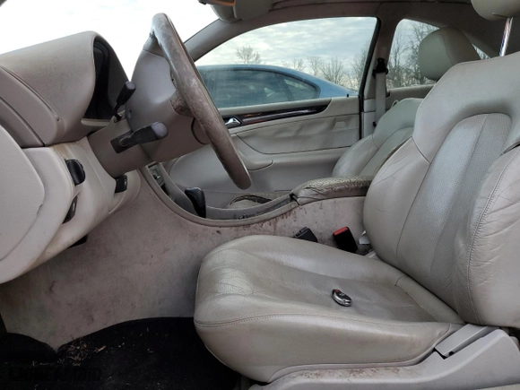 2001 Mercedes-Benz CLK-Class with VIN WDBLJ70G91F185789, listed as a Copart auction lot 86546174 with 140,958 mi miles and Salvage Title. Bid and sale history available at carsss.com. Image 7.