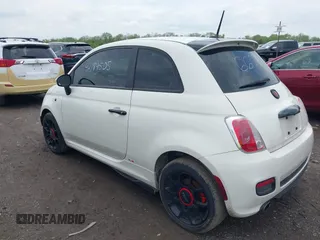 2013 FIAT 500 Sport z VIN 3C3CFFBR8DT666031, wystawiony jako IAAI lot #42189505 z przebiegiem 82 333 mil mil oraz . Historia ofert i sprzedaży dostępna na DreamBid. Obrazek 3.