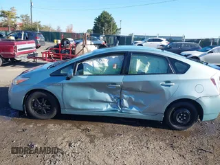 2015 Toyota Prius Four with VIN JTDKN3DU6F1891116, listed as a IAAI auction lot 40689158 with 210,876 mi miles. Bid and sale history available at carsss.com. Image 15.