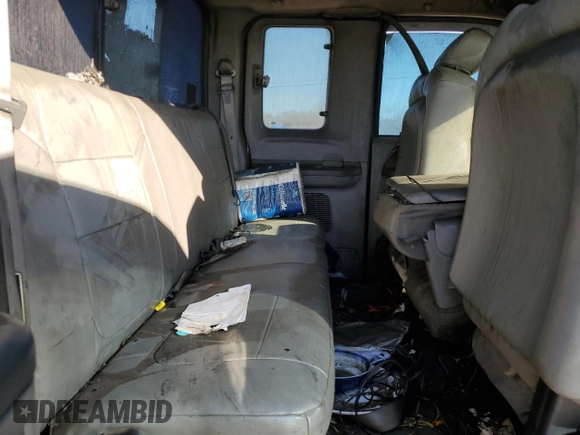 2003 Ford Super Duty F-250 XL with VIN 1FTNX21F53EA98269, listed as a Copart auction lot 42813195 with 0 mi miles and Salvage Title. Bid and sale history available at carsss.com. Image 10.