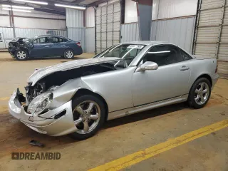 2001 Mercedes-Benz SLK 230/320 with VIN WDBKK65F31F210009, listed as a Copart auction lot 59847695 with 41,252 mi miles and Salvage title. Bid and sale history available at DreamBid. Image 1.