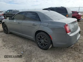 2019 Chrysler 300 with VIN 2C3CCAGGXKH656044, listed as a Copart auction lot 81293544 with 88,251 mi miles and Salvage Title. Bid and sale history available at carsss.com. Image 2.