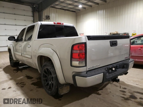 2007 GMC Sierra Denali z VIN 2GTEK638571692369, wystawiony jako Copart lot #46514983 z przebiegiem 261 756 mil mil oraz Szkody całkowita. Historia ofert i sprzedaży dostępna na DreamBid. Obrazek 2.