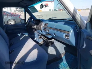 1995 Ford F-250 with VIN 1FTHX26F8SEA67408, listed as a IAAI auction lot 40466954 with 152,737 mi miles and . Bid and sale history available at DreamBid. Image 5.