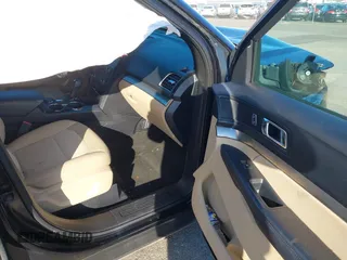 2016 Ford Explorer with VIN 1FM5K8B85GGB38812, listed as a IAAI auction lot 41757370 with 84,281 mi miles and . Bid and sale history available at carsss.com. Image 5.