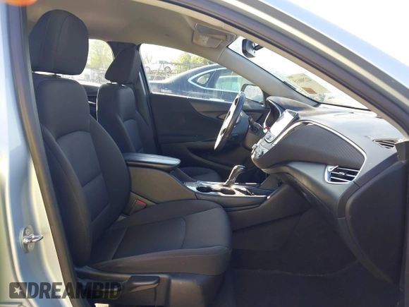 2018 Chevrolet Malibu LT z VIN 1G1ZD5ST4JF225982, wystawiony jako IAAI lot #42290615 z przebiegiem 122 483 mil mil oraz . Historia ofert i sprzedaży dostępna na DreamBid. Obrazek 5.