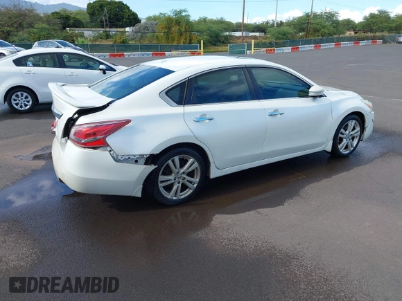 2013 Nissan Altima SL z VIN 1N4BL3AP6DC277579, wystawiony jako IAAI lot #42150029 z przebiegiem 257 273 mil mil oraz . Historia ofert i sprzedaży dostępna na DreamBid. Obrazek 4.