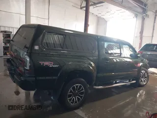 2012 Toyota Tacoma with VIN 3TMLU4EN2CM094154, listed as a IAAI auction lot 41322227 with 270,712 mi miles and . Bid and sale history available at DreamBid. Image 14.
