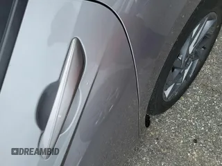 2024 Hyundai Elantra SEL z VIN KMHLM4DG2RU647999, wystawiony jako IAAI lot #42731047 z przebiegiem 37 152 mil mil oraz . Historia ofert i sprzedaży dostępna na DreamBid. Obrazek 1.